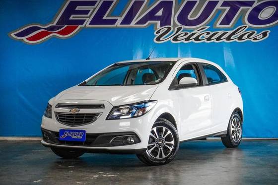CHEVROLET ONIX 1.4 MPFI LTZ 8V FLEX 4P MANUAL